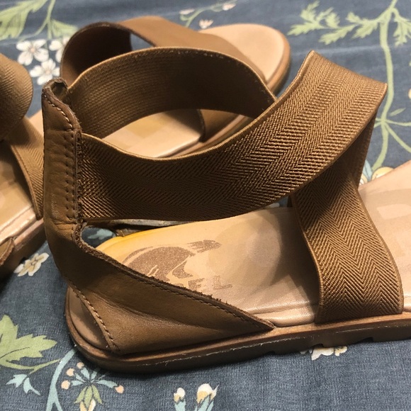 SOREL Ella II Flat Adjustable Stretch Comfort Sandal in Brown Leather Size 9 - Picture 6 of 8